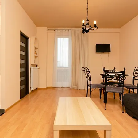 Lejlighed Wola With Balcony & Close To Metro By Renters