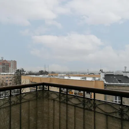 Wola With Balcony & Close To Metro By Renters * Warszawa